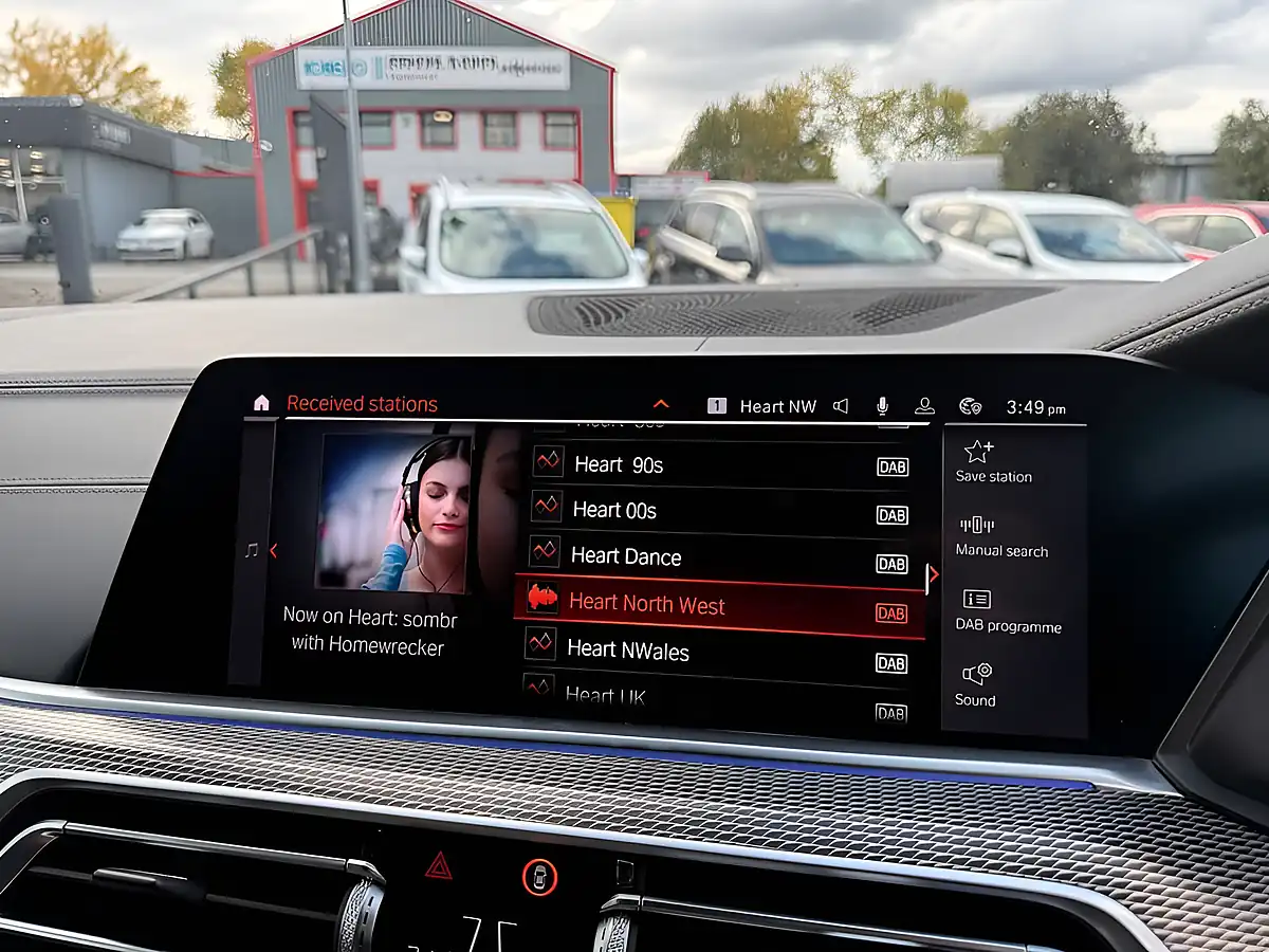 Used 2020 BMW X5 M Sport Black Sapphire - Interior and Exterior details 15