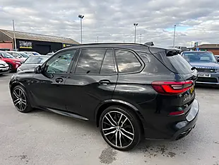 Used 2020 BMW X5 M Sport Black Sapphire - Interior and Exterior details 4