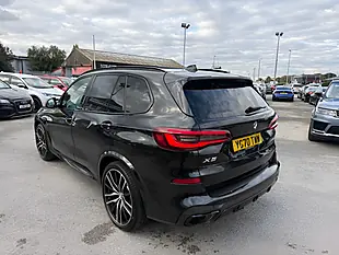 Used 2020 BMW X5 M Sport Black Sapphire - Interior and Exterior details 5