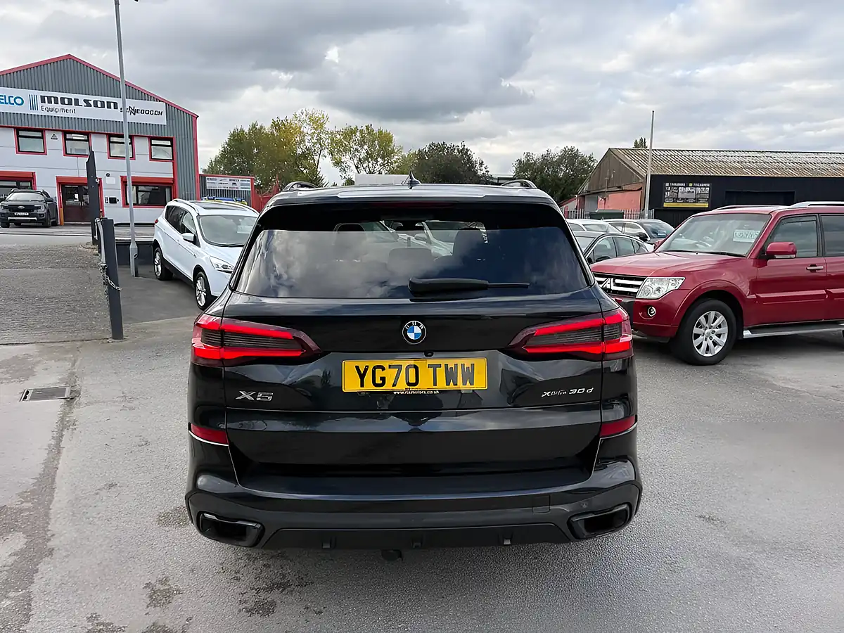 Used 2020 BMW X5 M Sport Black Sapphire - Interior and Exterior details 6