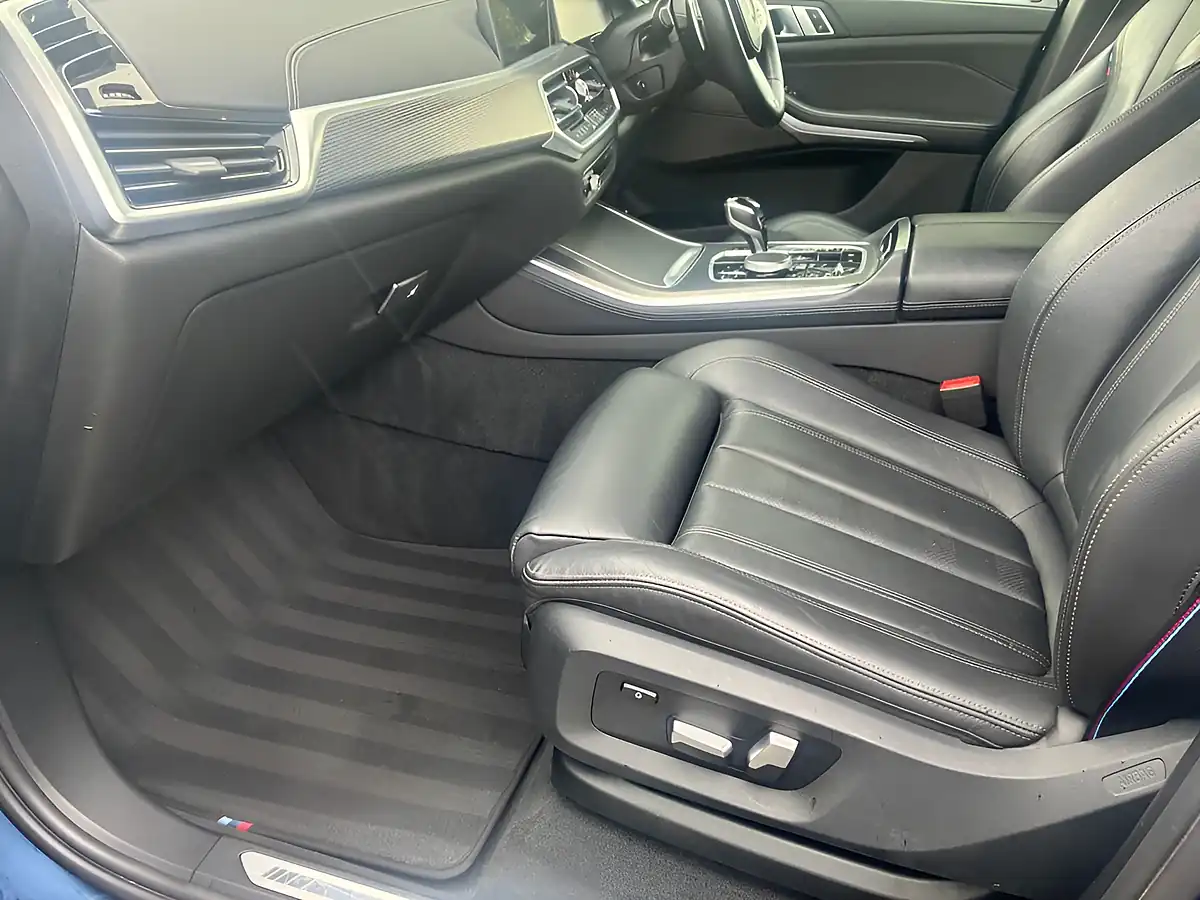 Used 2020 BMW X5 M Sport Blue - Interior and Exterior details 8