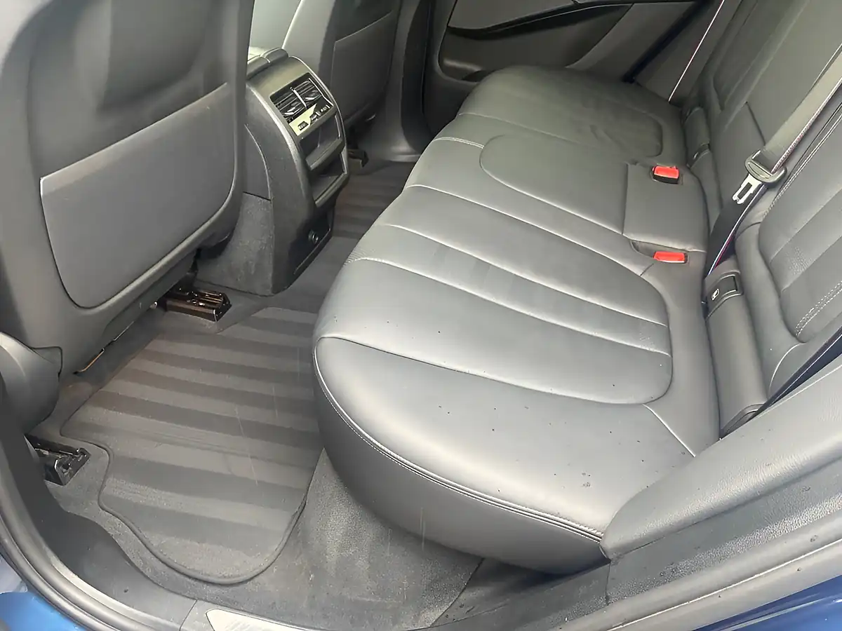 Used 2020 BMW X5 M Sport Blue - Interior and Exterior details 9