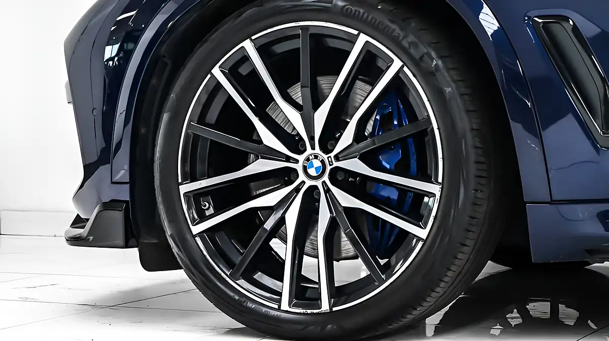 Used 2020 BMW X5 M Sport Blue - Interior and Exterior details 12