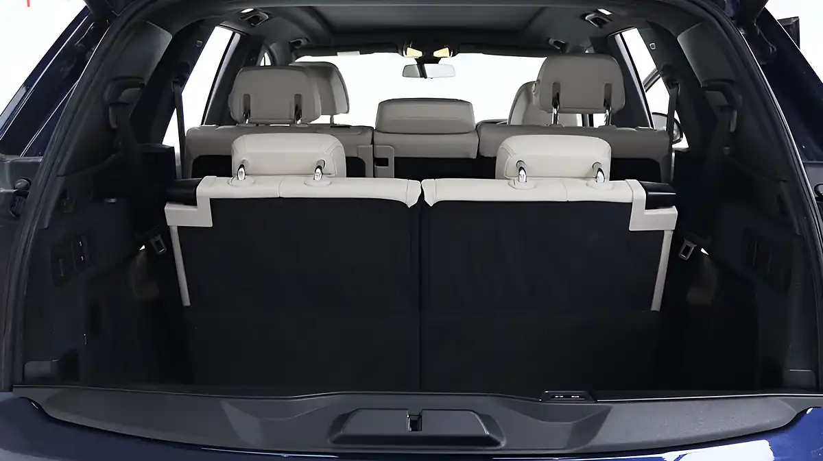 Used 2020 BMW X5 M Sport Blue - Interior and Exterior details 14
