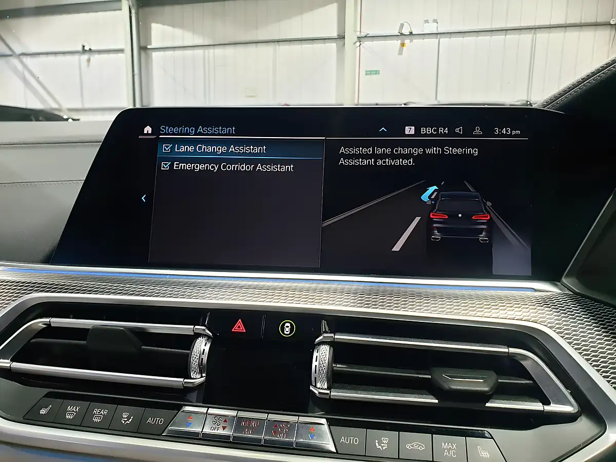 Used 2020 BMW X5 M Sport Carbon Black Metallic - Interior and Exterior details 19