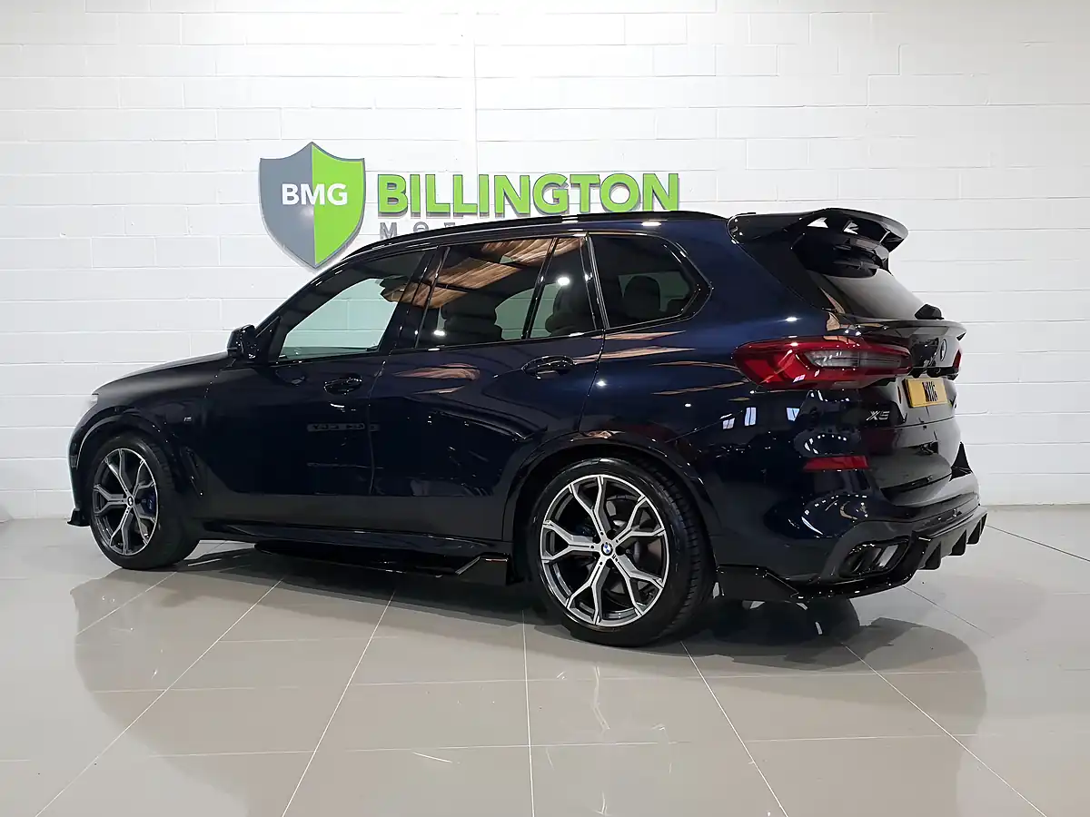 Used 2020 BMW X5 M Sport Carbon Black Metallic - Interior and Exterior details 5