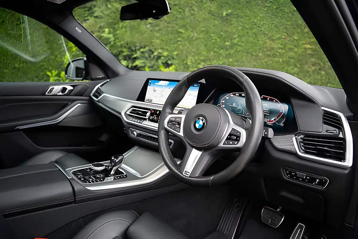 Used 2020 BMW X5 M Sport Tanzanite Blue - Interior and Exterior details 16