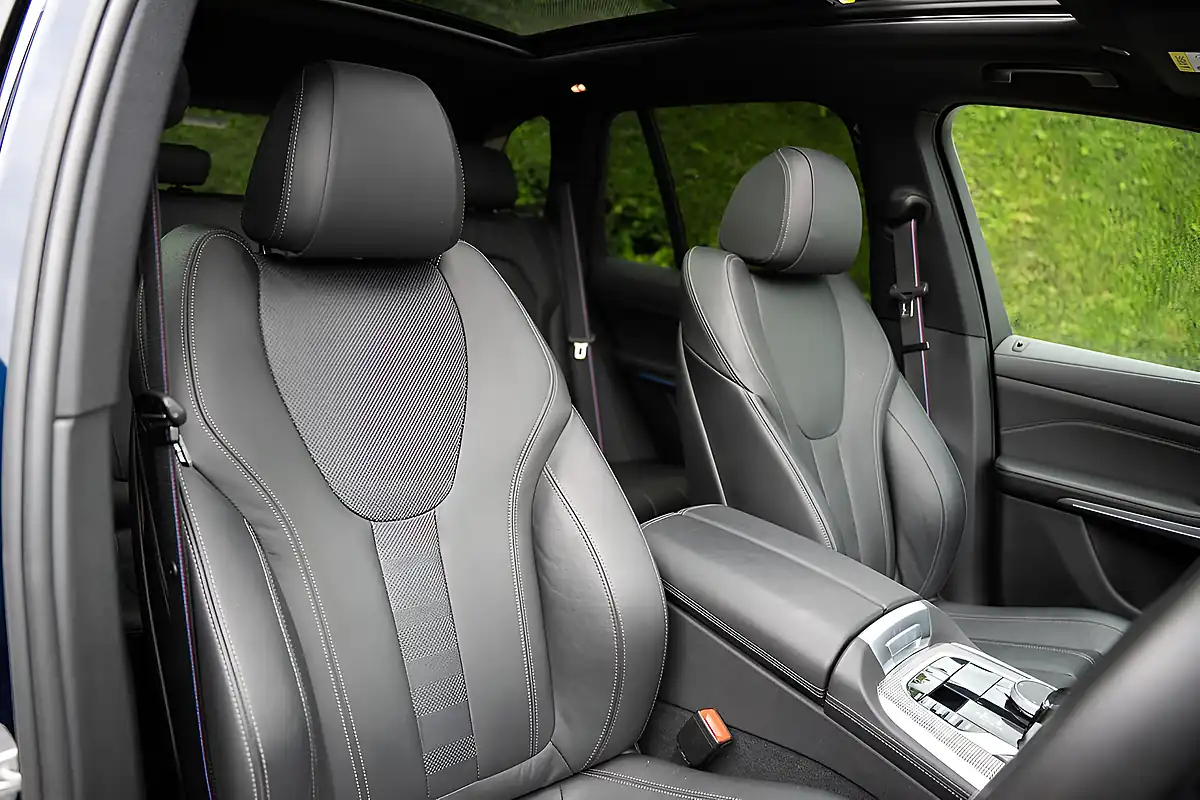 Used 2020 BMW X5 M Sport Tanzanite Blue - Interior and Exterior details 3