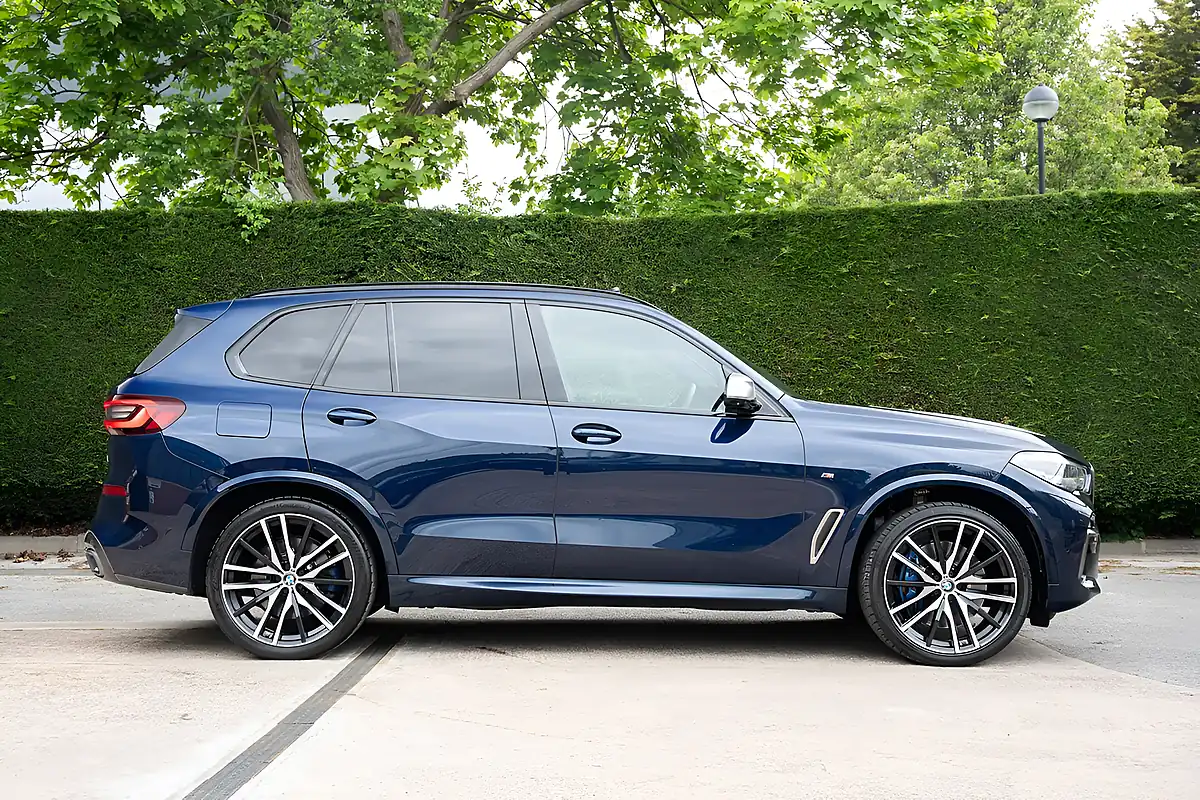 Used 2020 BMW X5 M Sport Tanzanite Blue - Interior and Exterior details 6
