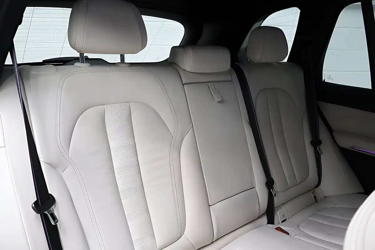 Used 2020 BMW X5 M Sport Tanzanite Blue Ii - Interior and Exterior details 8
