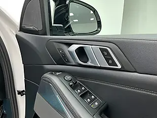 Used 2020 BMW X5 M Sport White - Interior and Exterior details 13