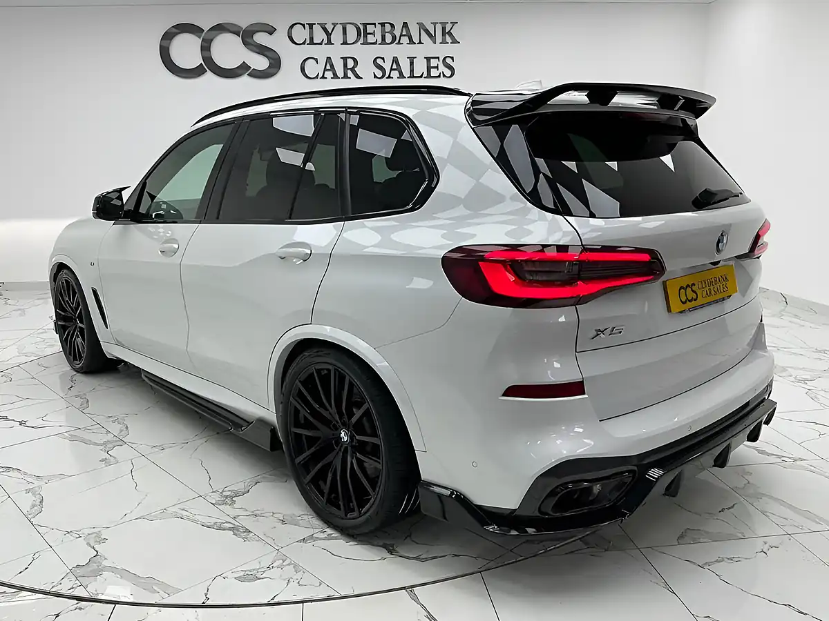 Used 2020 BMW X5 M Sport White - Interior and Exterior details 5