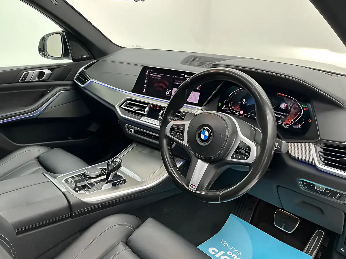 Used 2020 BMW X5 M Sport White - Interior and Exterior details 9