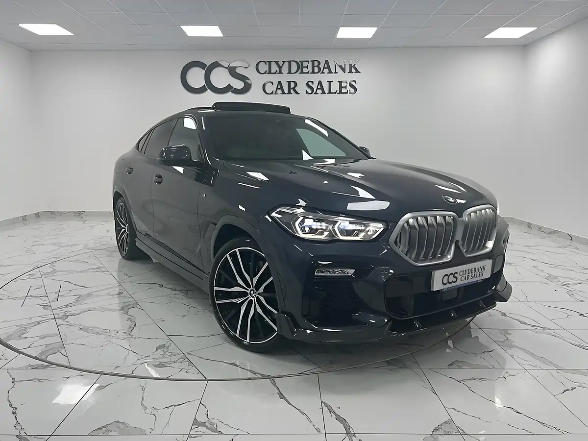 Used 2020 BMW X6 M Sport Arctic Grey - Front View