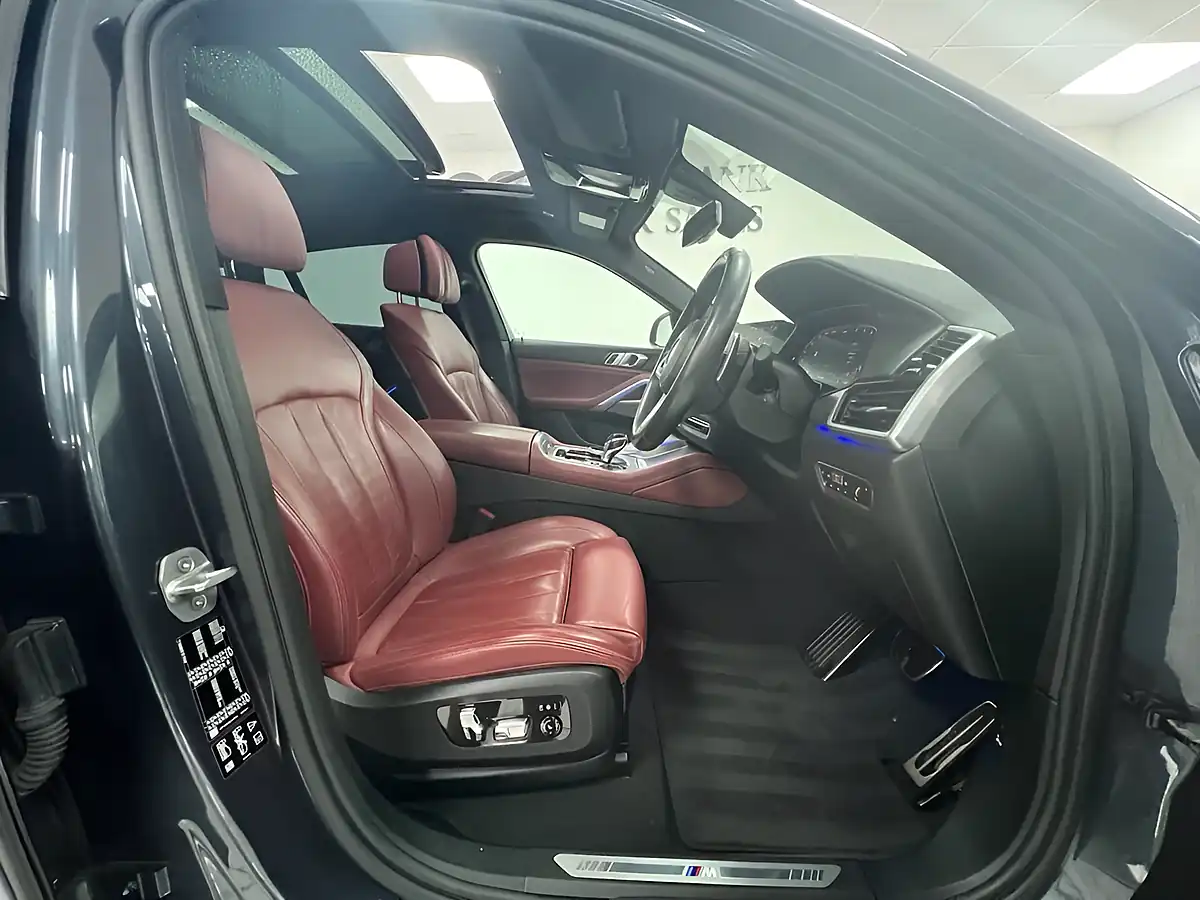 Used 2020 BMW X6 M Sport Arctic Grey - Interior and Exterior details 13