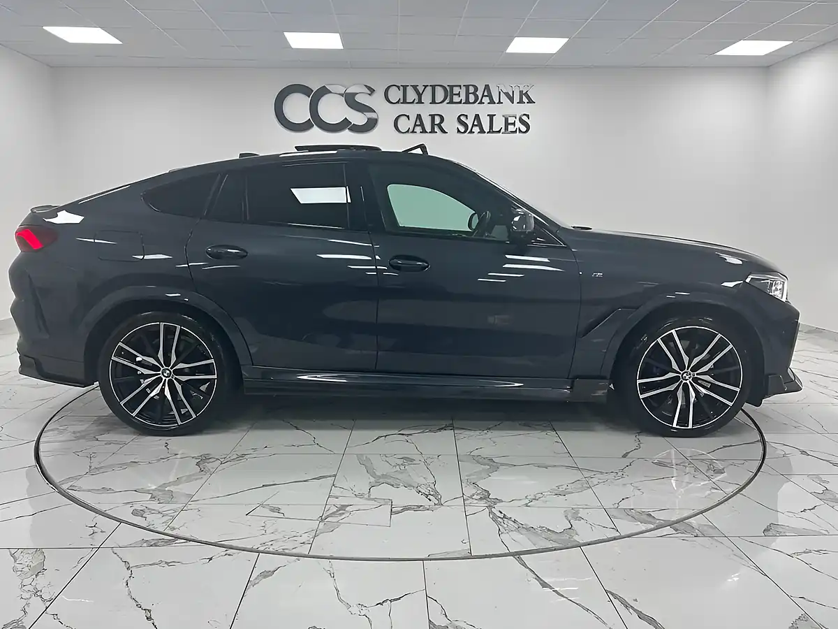 Used 2020 BMW X6 M Sport Arctic Grey - Interior and Exterior details 2