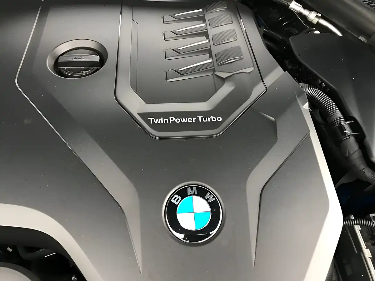 Used 2020 BMW Z4 M Sport Misano Blue - Interior and Exterior details 13