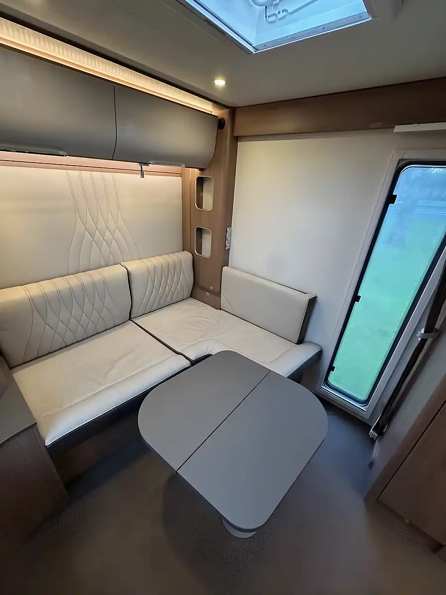 Used 2020 Burstner Ixeo 746 - Interior and Exterior details 15