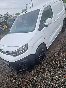 Used 2020 Citroen Berlingo Driver White - Interior and Exterior details 3