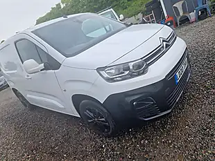 Used 2020 Citroen Berlingo Driver White - Interior and Exterior details 5