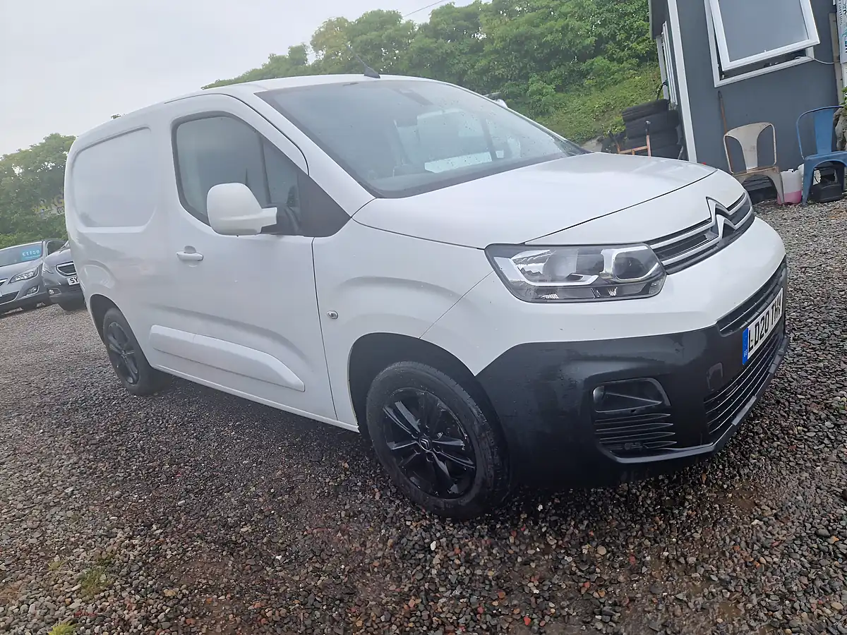 Used 2020 Citroen Berlingo Driver White - Interior and Exterior details 6