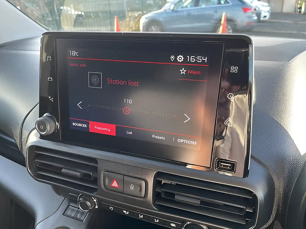 Used 2020 Citroen Berlingo Enterprise M Grey - Interior and Exterior details 15