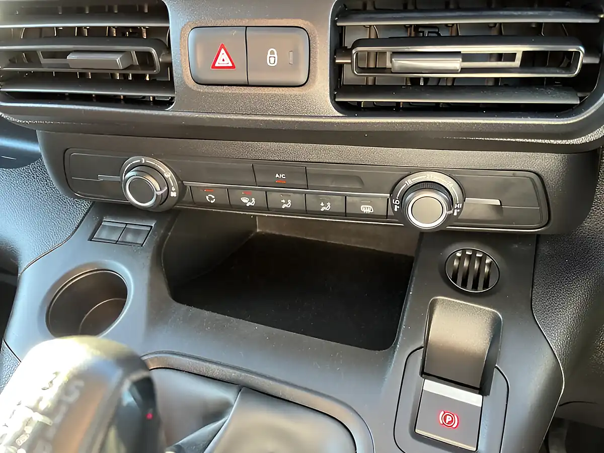 Used 2020 Citroen Berlingo Enterprise M Grey - Interior and Exterior details 18