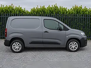 Used 2020 Citroen Berlingo Enterprise M Grey - Interior and Exterior details 9