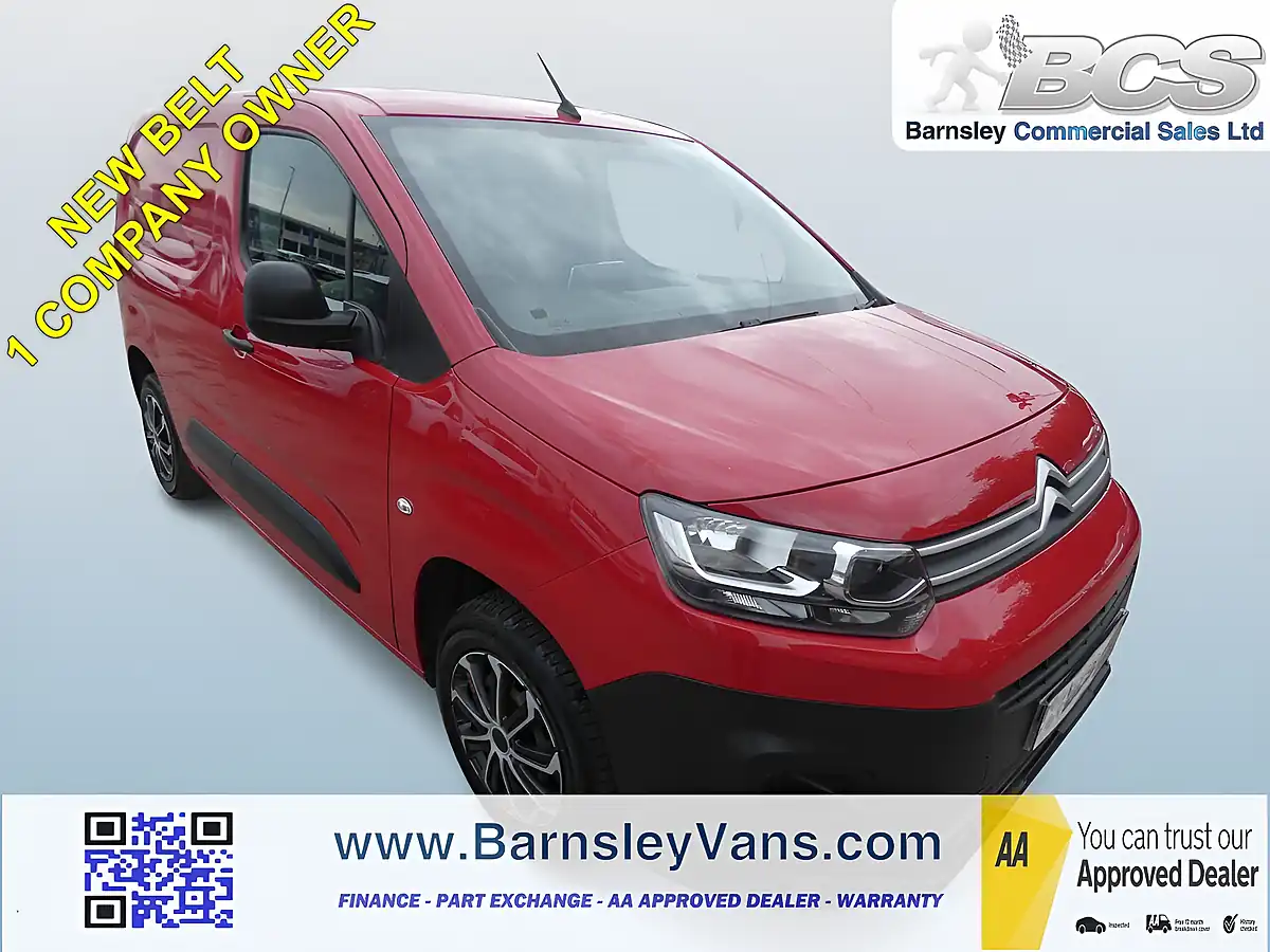 Used 2020 Citroen Berlingo Enterprise M Red - Front View
