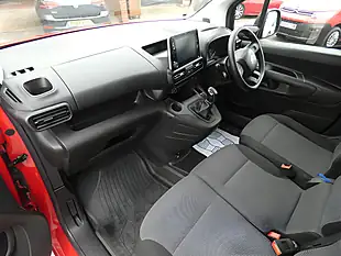 Used 2020 Citroen Berlingo Enterprise M Red - Interior and Exterior details 17
