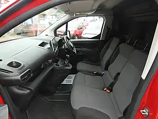 Used 2020 Citroen Berlingo Enterprise M Red - Interior and Exterior details 9