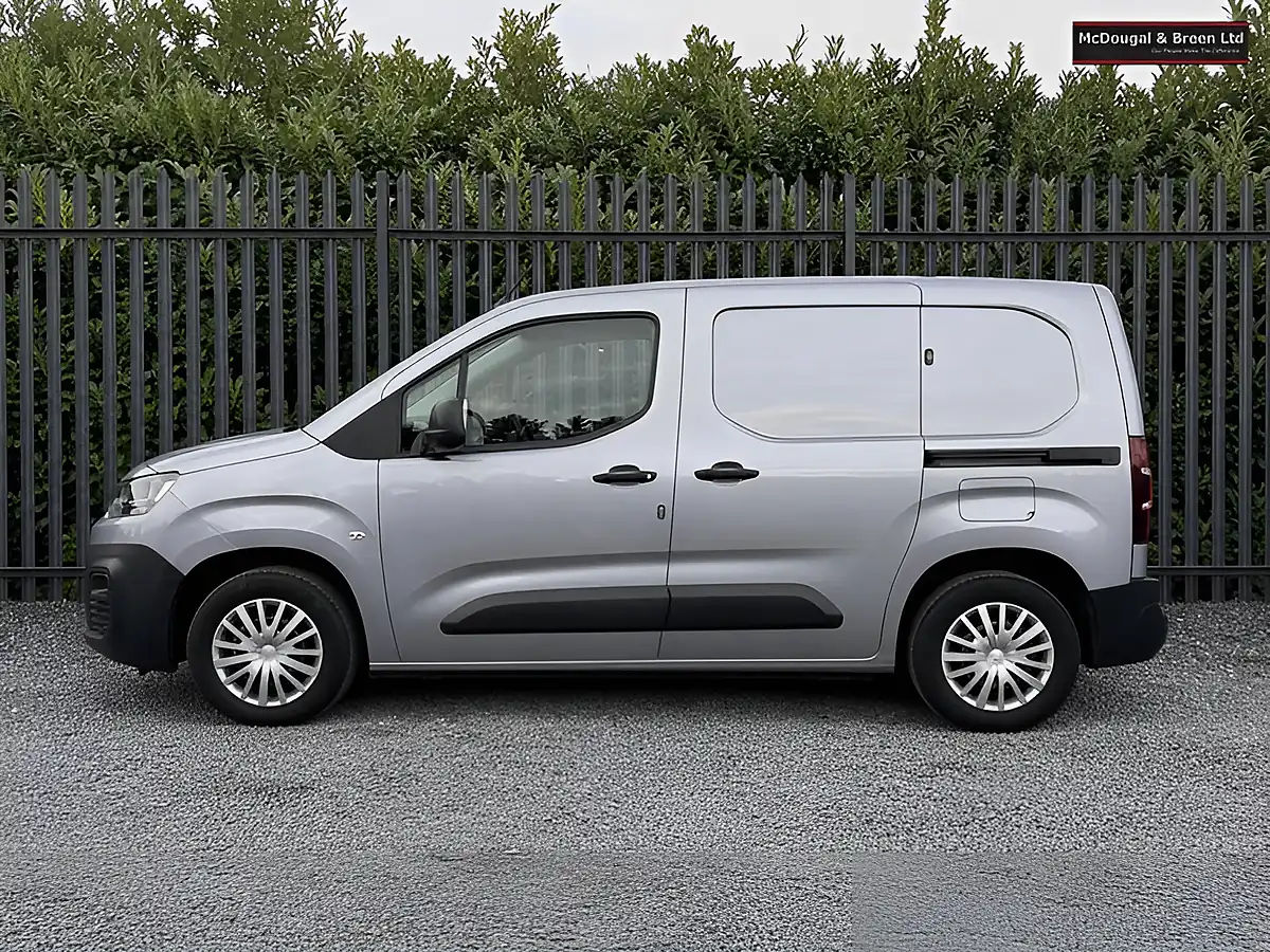 Used 2020 Citroen Berlingo Enterprise M Swb Grey - Interior and Exterior details 2
