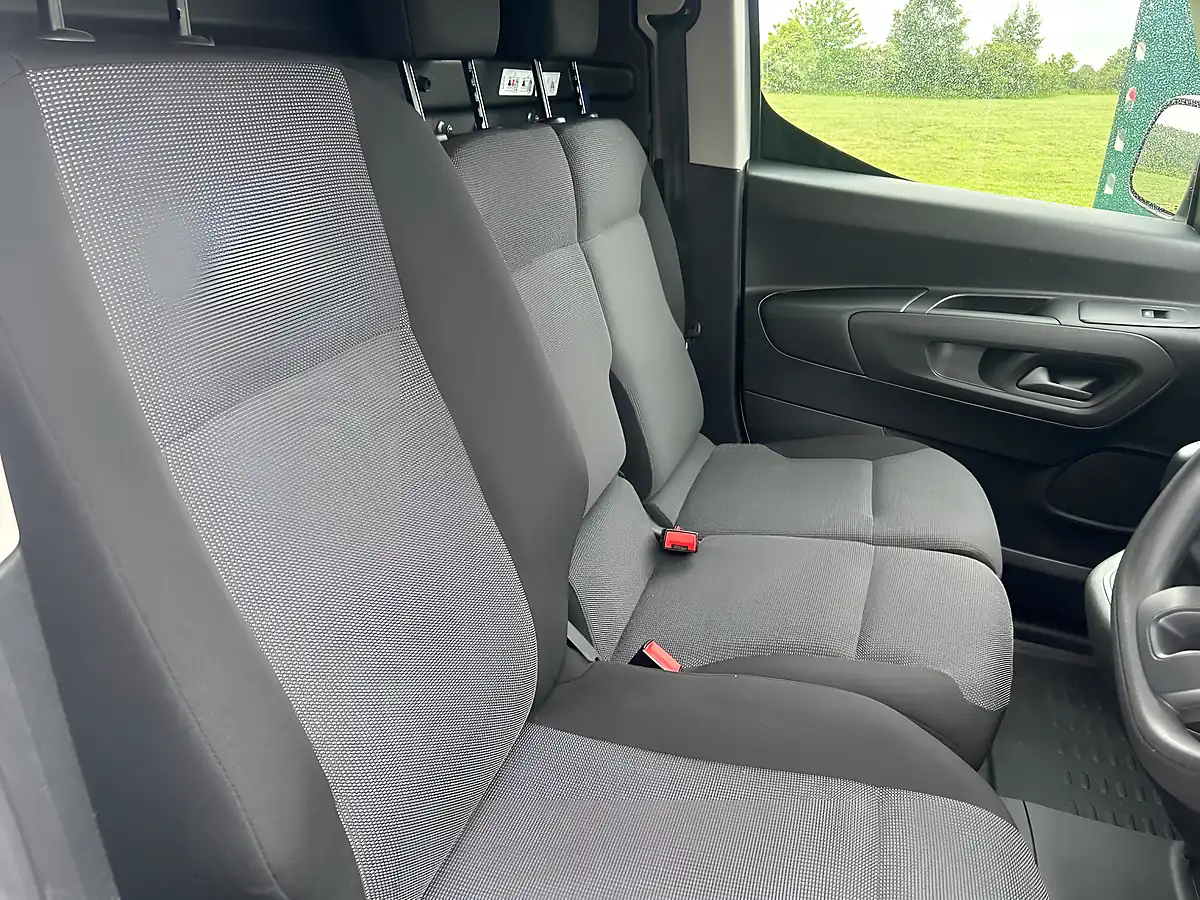 Used 2020 Citroen Berlingo Enterprise M Swb White - Interior and Exterior details 8
