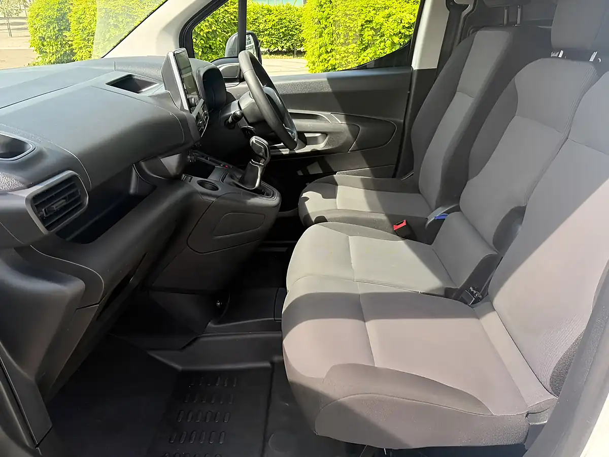 Used 2020 Citroen Berlingo Enterprise M White - Interior and Exterior details 13