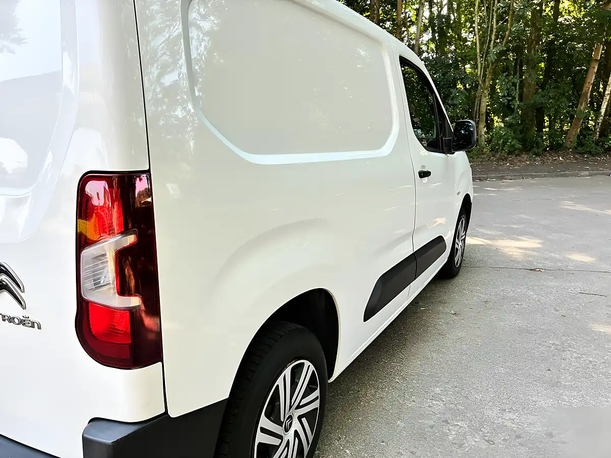Used 2020 Citroen Berlingo Enterprise M White - Interior and Exterior details 12