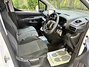 Used 2020 Citroen Berlingo Enterprise M White - Interior and Exterior details 13