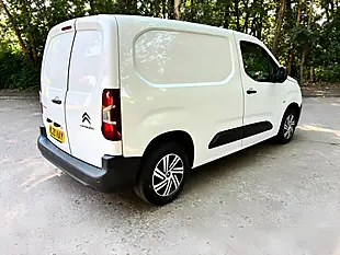 Used 2020 Citroen Berlingo Enterprise M White - Interior and Exterior details 4
