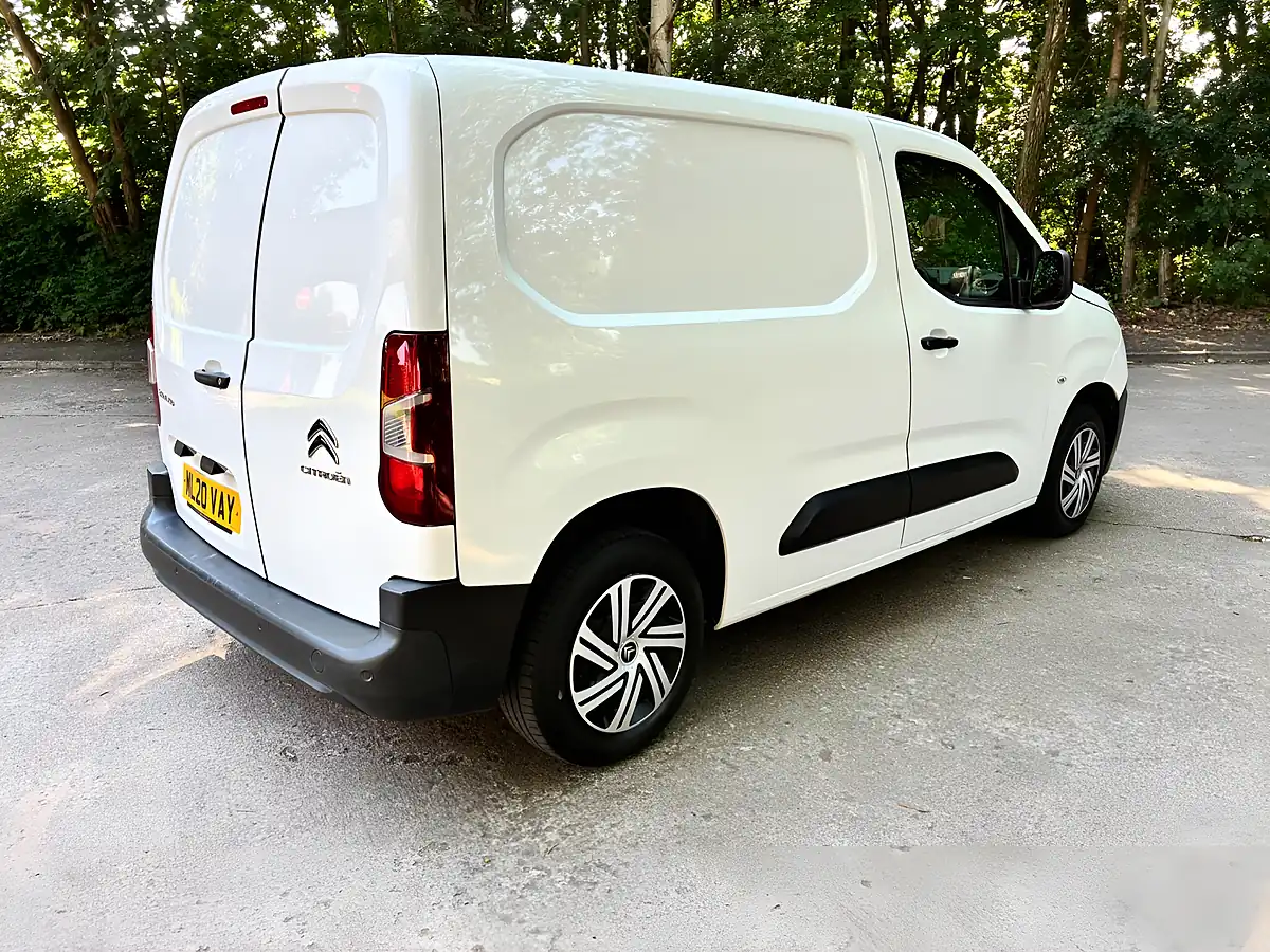 Used 2020 Citroen Berlingo Enterprise M White - Interior and Exterior details 4