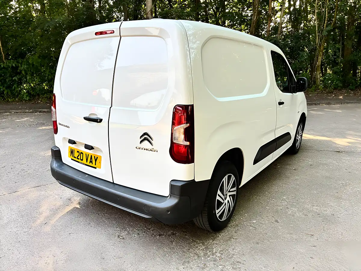 Used 2020 Citroen Berlingo Enterprise M White - Interior and Exterior details 5