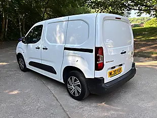Used 2020 Citroen Berlingo Enterprise M White - Interior and Exterior details 8