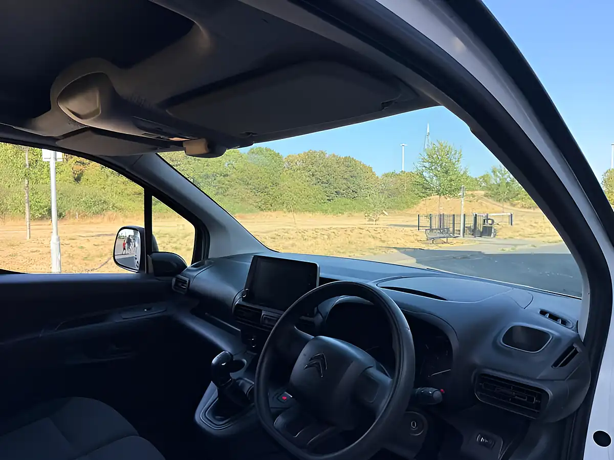 Used 2020 Citroen Berlingo Enterprise M White - Interior and Exterior details 14