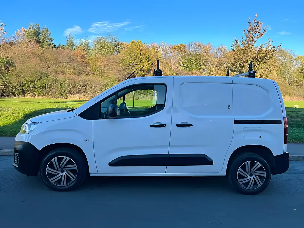 Used 2020 Citroen Berlingo Enterprise M White - Interior and Exterior details 4