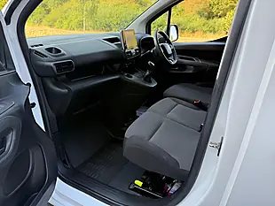 Used 2020 Citroen Berlingo Enterprise M White - Interior and Exterior details 7