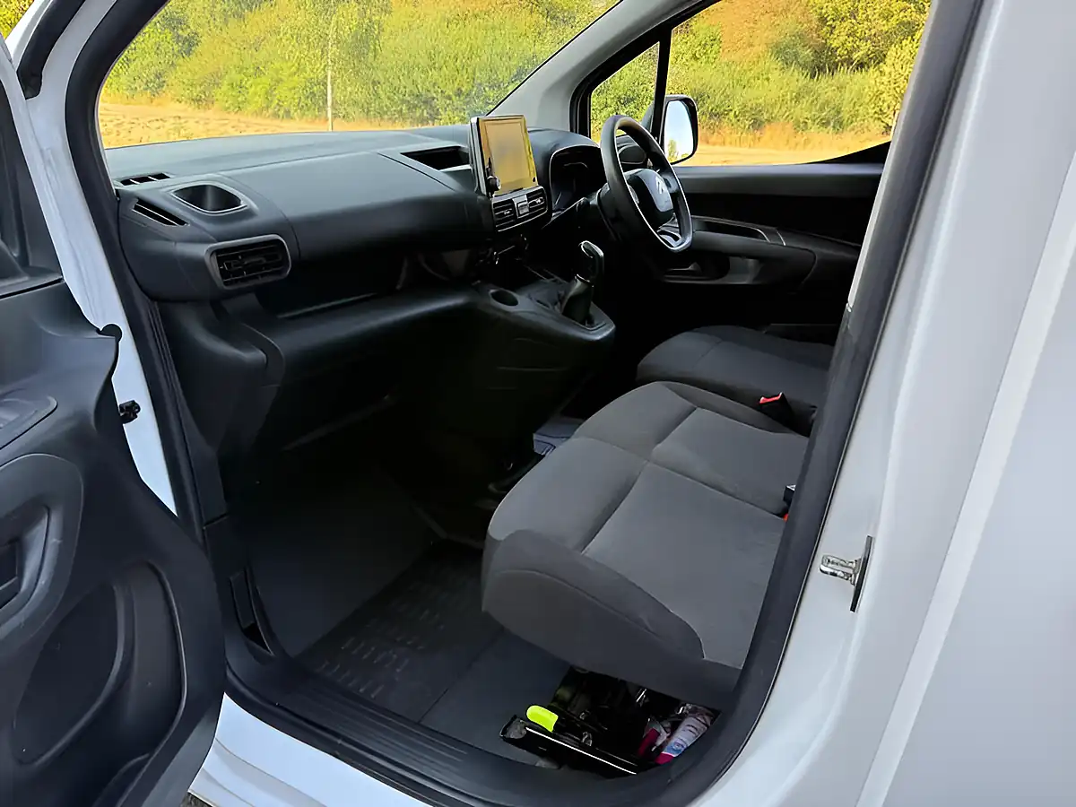 Used 2020 Citroen Berlingo Enterprise M White - Interior and Exterior details 7