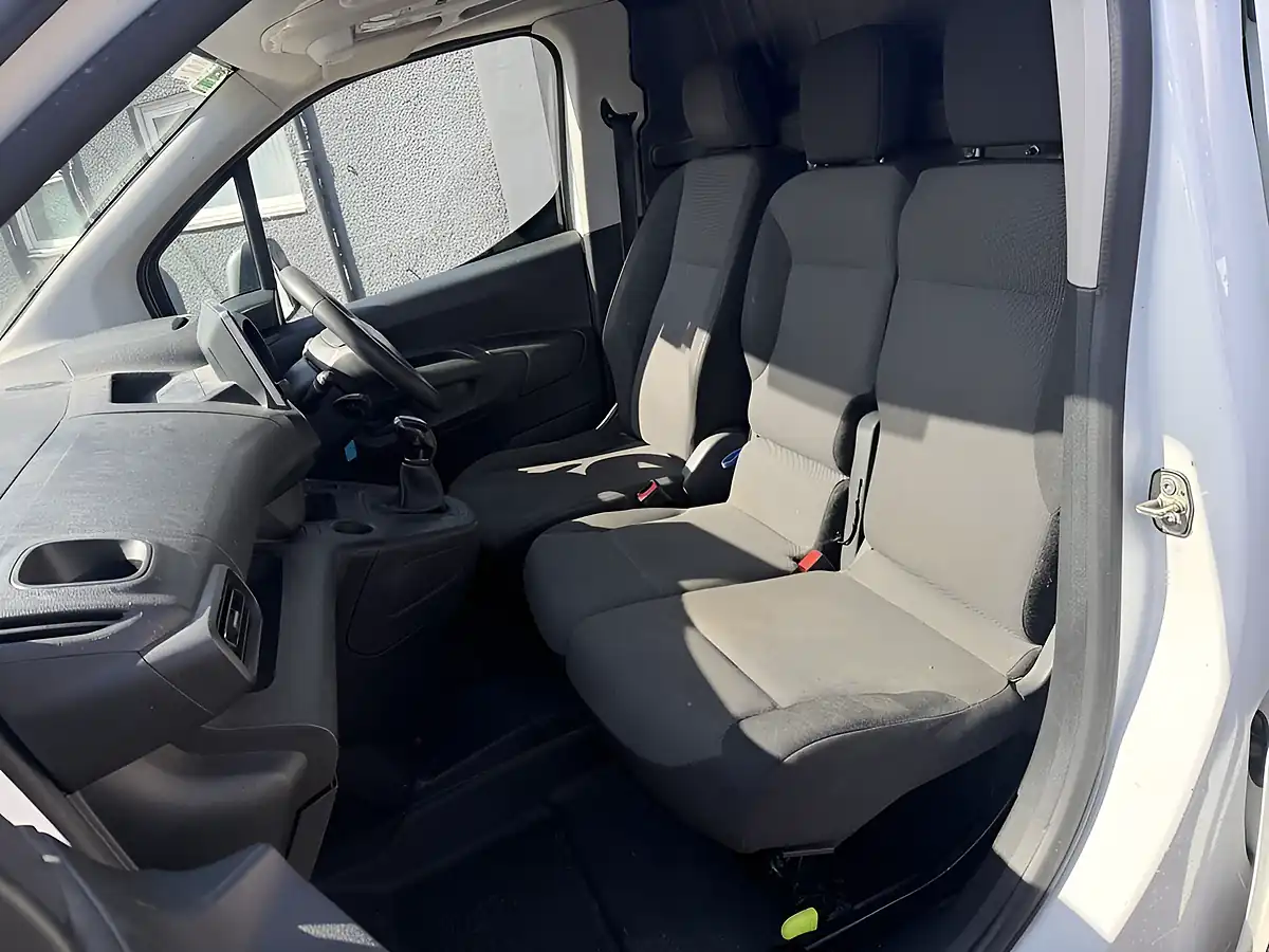 Used 2020 Citroen Berlingo Enterprise M White - Interior and Exterior details 11