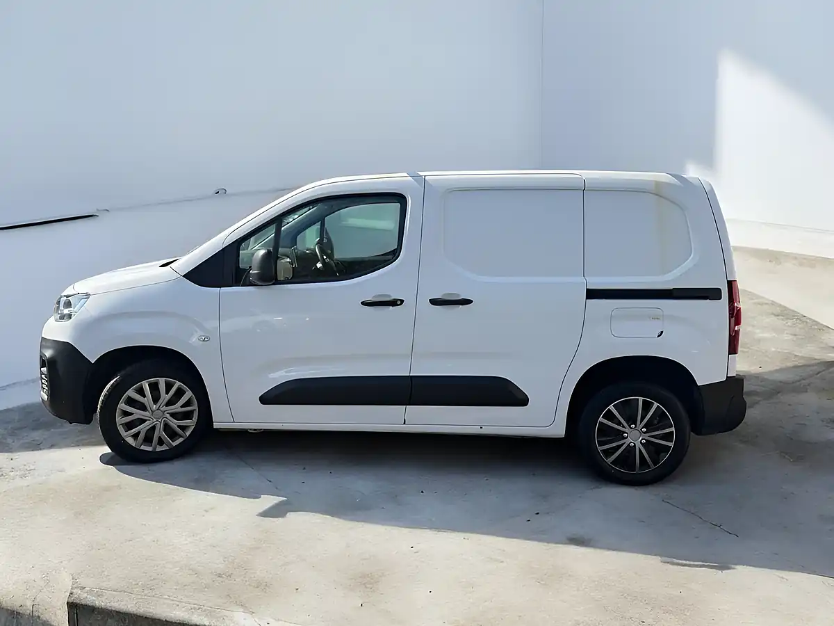 Used 2020 Citroen Berlingo Enterprise M White - Interior and Exterior details 4
