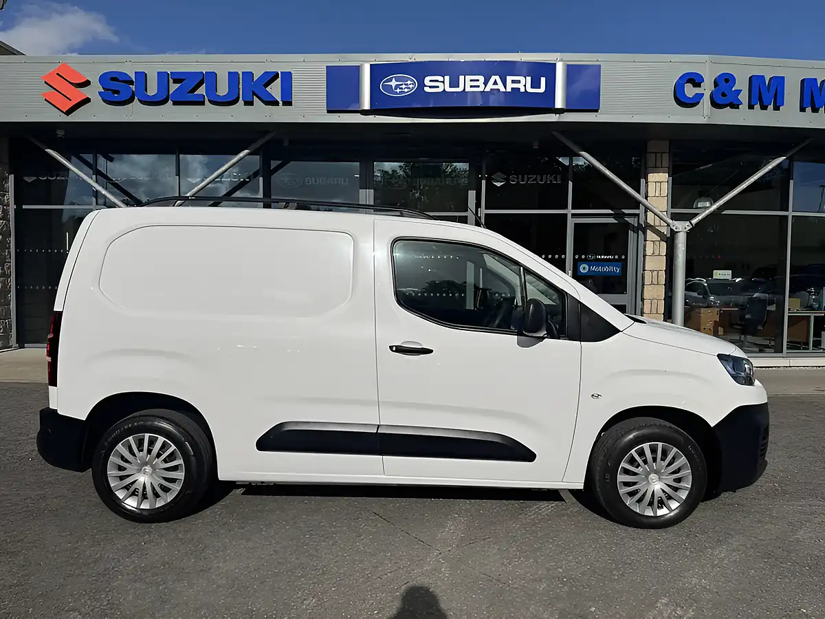 Used 2020 Citroen Berlingo Enterprise White - Interior and Exterior details 12