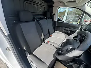 Used 2020 Citroen Berlingo Enterprise White - Interior and Exterior details 13