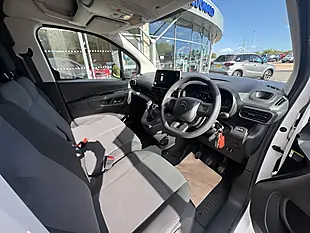 Used 2020 Citroen Berlingo Enterprise White - Interior and Exterior details 14
