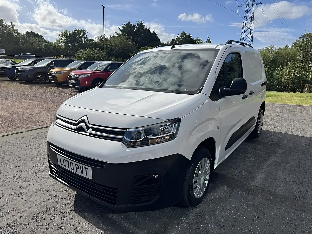Used 2020 Citroen Berlingo Enterprise White - Interior and Exterior details 4